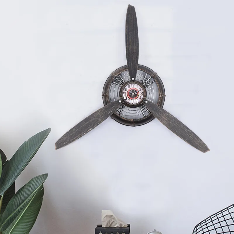 Rustic vintage iron work industrial wind aircraft propeller wall clock Bar restaurant wall decoration image 5
