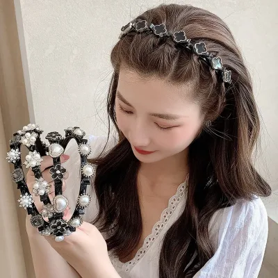 Vintage Pearl Rhinestone Flower Braided Double Bangs Hairclip