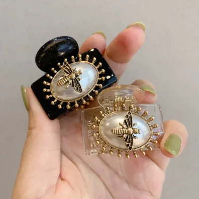 Retro Hairpins Antique Bronze Color Bee Charms Hair Claw Clips Bang Hair Clips Luxury Pearl Hairgrips Headwear Accessori
