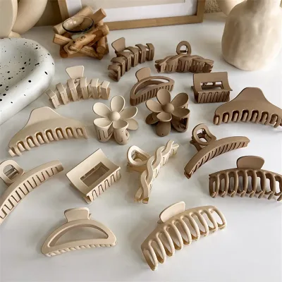 1Pcs Korean Coffee Beige Large Hair Claw Acrylic Hairpin Geometry Barrette Crab Hair Clips Headwear Womens Girl Hair Acc