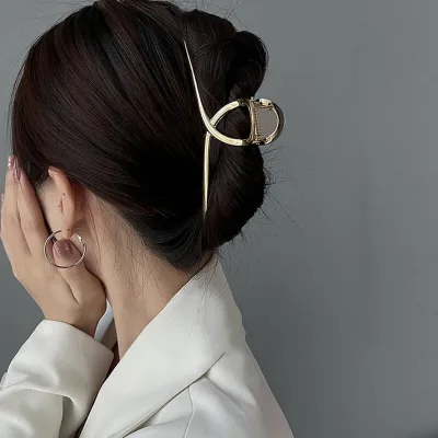 13.5cm Oversized Metal Hair Claw Fashion Large Hollow Hair Clip Hairpin Trendy Hairgrip Headwear For Girl Hair Accessori