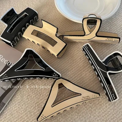 Advanced color blocking acetate simple wind triangle elegant French hair clip Light luxury grab clip hair clip