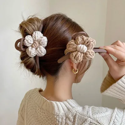 VANIKA Retro Woollen Weave Flower Shark Hair Claw Clip Ponytail