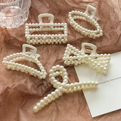 Korean Imitation Pearl Hair Claws For Women Geometric Hair Clip Large Catch Clip Shark Clip Back Head Hair Clip Hair Acc