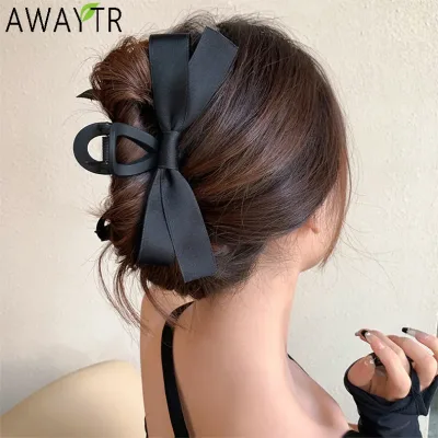 Black White Bowknot Hair Claw Big Satin Bow Hair Clips Vintage Baroque Satin Crab Hairpins for Elegant Women Hair Access