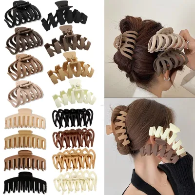 Korean Neutral Coffee Large Claw Clips for Thick Hair Accessories Women Headdress Ins Fashion Plastic Catch Crab Hairpin
