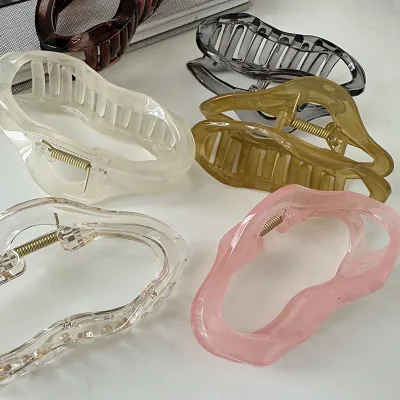 Woman Large Irregular Resin Transparent Hair Claws Jelly Color Hairgrip Lady Hairpins Girls Bathing Headwear Hair Access