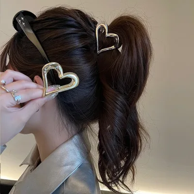 Fashion Hollow Heart Loving Metal Hair Claw Simple Geometric Ponytail Claw Clip Barrettes Women Girls Hair Accessories G