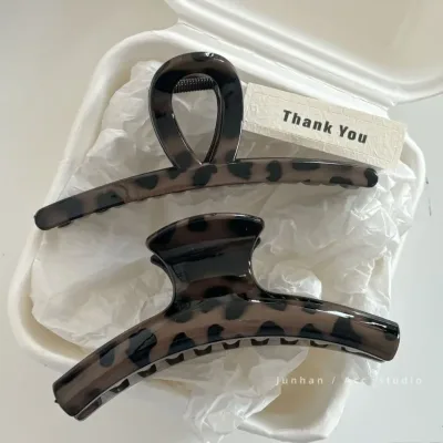 High-end large leopard print grab clip simple retro disc hair hairpin  back of the head hair volume temperament shark cl