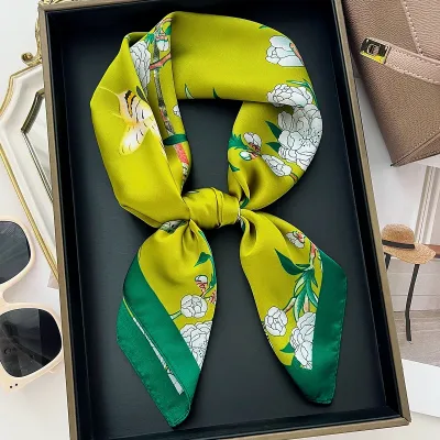 Imitation Silk Scarf For Women Green Square Scarf Bandanna Spring/Summer Luxury Headband Hair Scarf Soft Stain Neckerchi