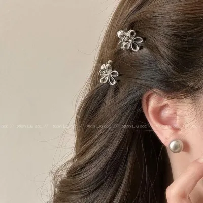 Mini Metal Hair Claw Clips Gold Silver Flower Geometric 2 or 4 Pack