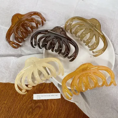 Super Large 13cm Octopus Shark Clip Back of Head Coiled Hair Giant